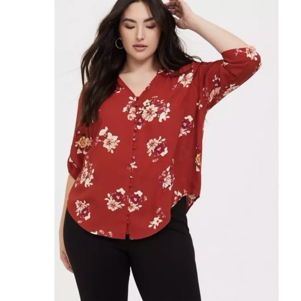 Torrid Harper  Red Floral Georgette Button Up 3/4 Sleeve Pullover Blouse Size 2X